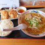 らーめん 紫龍 - 2022年8月　唐揚げセット（880円）
