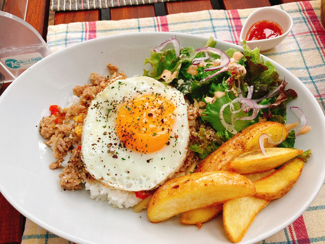 Dining Kitchen Ohana