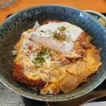 Mikaduki - かつ丼