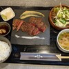 Mito Saron Nikuyoshi - 牛カツ定食