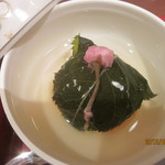 野菜割烹 あき吉 - かぼちゃ饅頭の桜蒸し