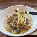 ブルーカフェ - 弾力のあるうどん