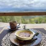 カフェー清涯荘 - ✴︎烏骨鶏ブリュレ
            ✴︎オーガニックコーヒー