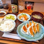 手作り餃子の店 吉春 - 