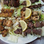 やきとり鳥かつ - 串盛り合わせ。