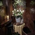 バー ジャダ - R4.8  8月の花瓶