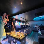 D3 Roppongi Bar Lounge - カラオケで使用している機材は最高級！音が綺麗と評判です！