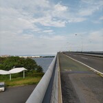 Tokutoku - 琵琶湖大橋です。傾斜あります