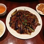 Shanghai Dining 状元樓 - 茄子と豚ひき肉の上海味噌炒め