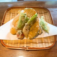 紗羅餐 本店 - 契約農家の野菜天です