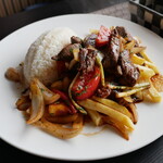 EL PAISA - Lomo Saltado