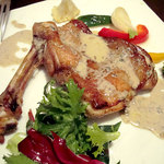 Puthi Viraju - 骨付き鶏モモ肉のコンフィ