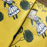 神田志乃多寿司 - 包装紙のお嬢さん、シールでお顔が見えません。。