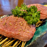 A5仙台牛焼肉 肉豊作 - 厚切りタン塩 ￥1690