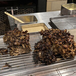 SMOKE DOOR - 美味しそうに焼けてたので追加で頼んでしまった舞茸