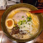 らーめん黒山 - コク味噌ラーメン(800円)です。