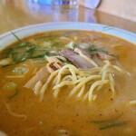 名水ラーメン - 麵のアップです。