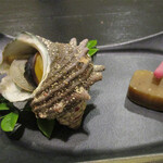 五島コンカナ王国 - サザエのつぼ焼き