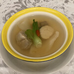 中国料理 王宮 - 魚唇(ユイチェン)スープ