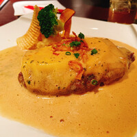 旬菜ステーキ処 らいむらいと - チーズハンバーグ