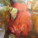 三燈舎 - 人気メニュー、エビのバナナリーフ包み焼き