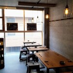 酒場ニホレモ - 二階にはテーブル席