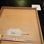 日本料理 晴山 - 卓上