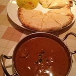 INDIAN DINING SPICE - マトンロガンジョシュ、チーズナン