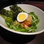 焼肉×もつ鍋 二子玉川 蔵月 - ビビン麺　880円
      
      
      