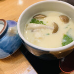 和食と鮨のに条 - 海鮮茶碗も美味しいですが今回はシンプルにベーシックな茶碗蒸し。〔母親オーダー品〕