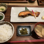 横浜 権之介 - 銀鮭の西京焼き定食 ¥1,000