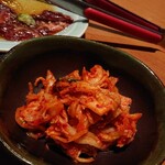 Oreno Yakiniku - 白菜キムチ。酸っぱ辛美味しい。