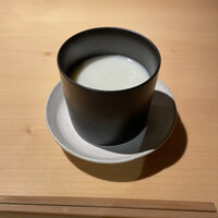 焼鳥 まこ - 冷製新玉ねぎのスープと茶碗蒸し（むっちゃうまい）
