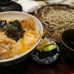 手打そば賀登利庵 - カツ丼セット (ご飯大盛)