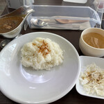 カレーと牛ごはん 8点9" - 