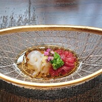 肉和食 月火水木金土日 - 先付（剣烏賊と馬刺し）