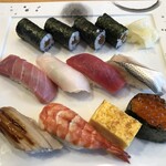 Tsukidi Tama Sushi - 江戸にぎり（１，８００円）