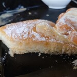 Kafe Ikoi - ホットケーキの厚み断面