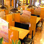 炭火焼肉 大将軍 - 店内写真