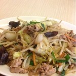 平良久亭 - もやしとキャベツがメーンでした