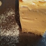 FLORE CAFĒ　 - ケーキの断面！滑らか！