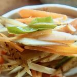 山の喫茶店 Decoy - ●ごぼうと人参のきんぴら　ピーマンも入り色合いよくシャリッと