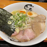 Ramen Tei Minto - 民都スペシャルとんこつ