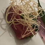 Amandier - 牛肉のすき焼き風です。中には西洋ワサビが入っていました