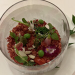 Amandier - ガスパチョです。ビーツで赤土に見立て葉野菜、実野菜を添えました。名付けて”白金の庭”