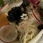 Amandier - この小さな花びらが繊細で素敵