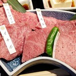 Manyou Taroboutei - 綺麗なお肉～。大き目だし厚みもあってコスパ良し♪
