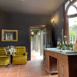 Brasserie Nakagawa - Entrance Sofa