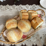 ブラッセリーナカガワ - パン