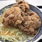 吉野家 - 料理写真:から揚げは3個。